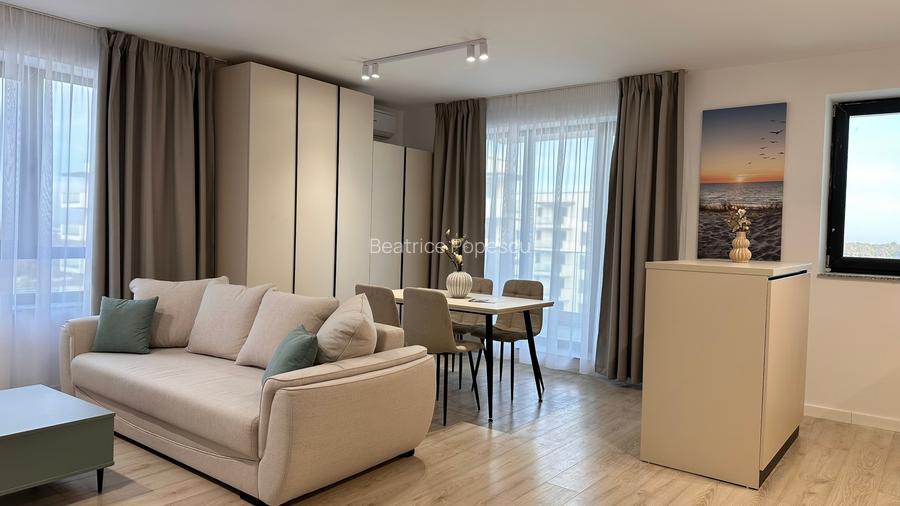 Apartament cu 3 camere decomandat în Băneasa