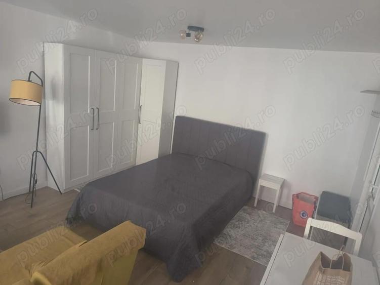 Ofer garsoniera mobilata spre inchiriere zona pia?a Unirii - 2