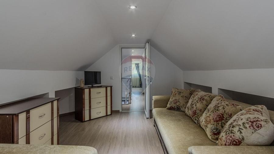 Casa / Vila cu 10 camere de vanzare in Moieciu de Jos - 21