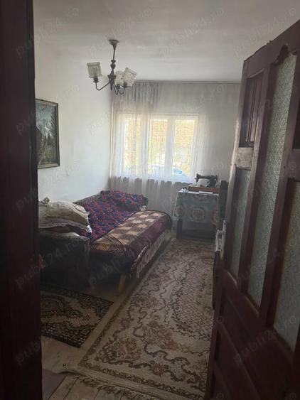 Casă cu 4 camere cu Teren 3200 Mp în Păltinișu