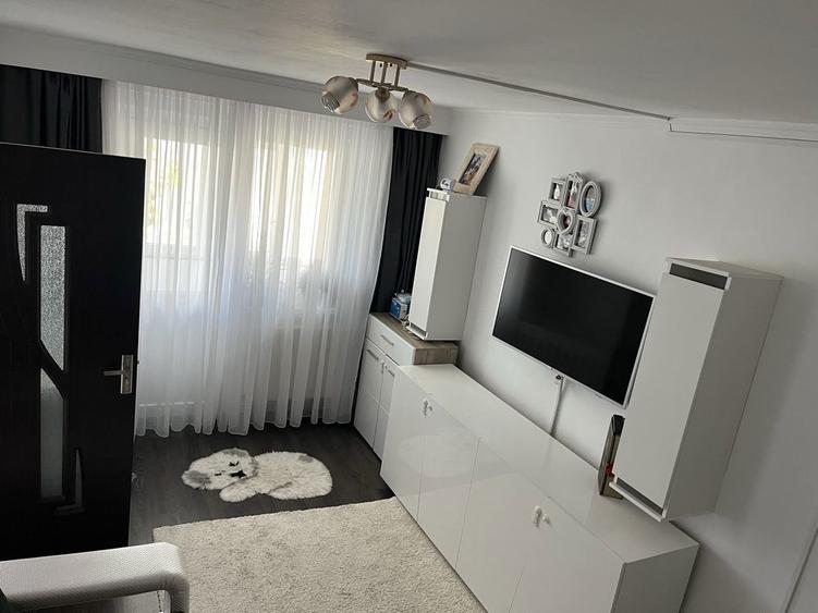Vand apartament 2 camere - 7