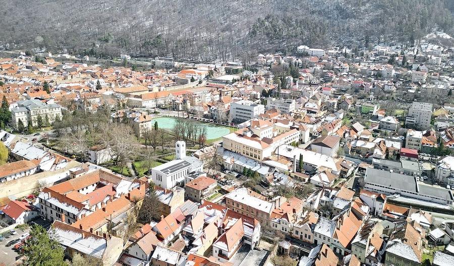 Cladire Ultracentral, multifunctionala - 26