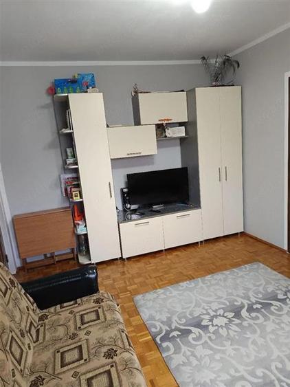 Apartament cu 2 camere zona Cedonia - 1