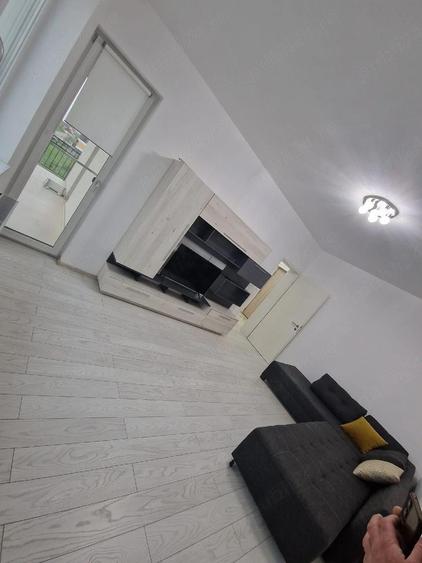inchiriez apartament cu doua camere decomandat - 5