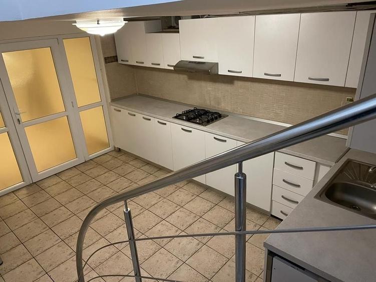 Piata Victoriei | Cladire de Birouri de vanzare - 10