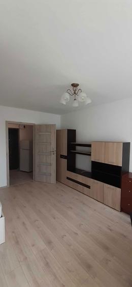 garsoniera statia de metrou 1 decembrie - 3