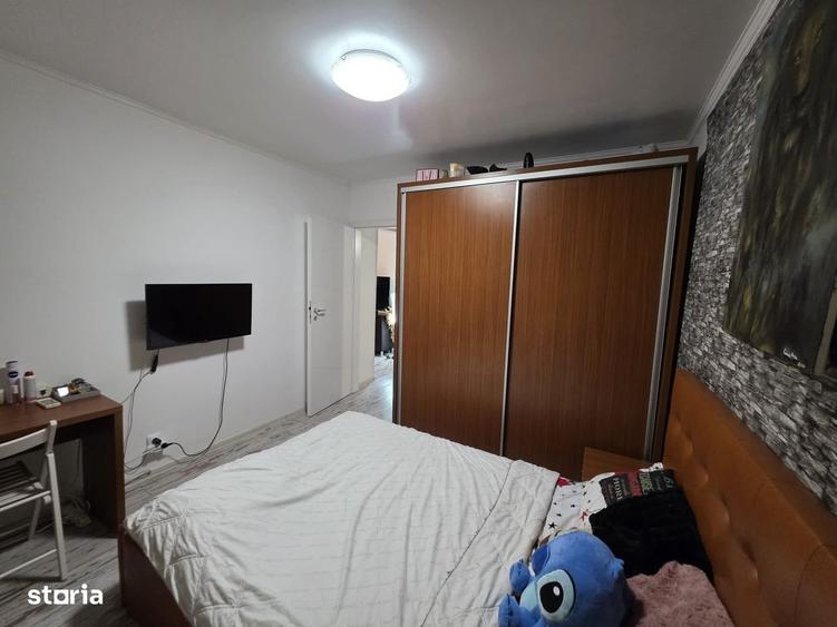 Apartament 4 camere de vanzare in Berceni Al.Obregia - 7
