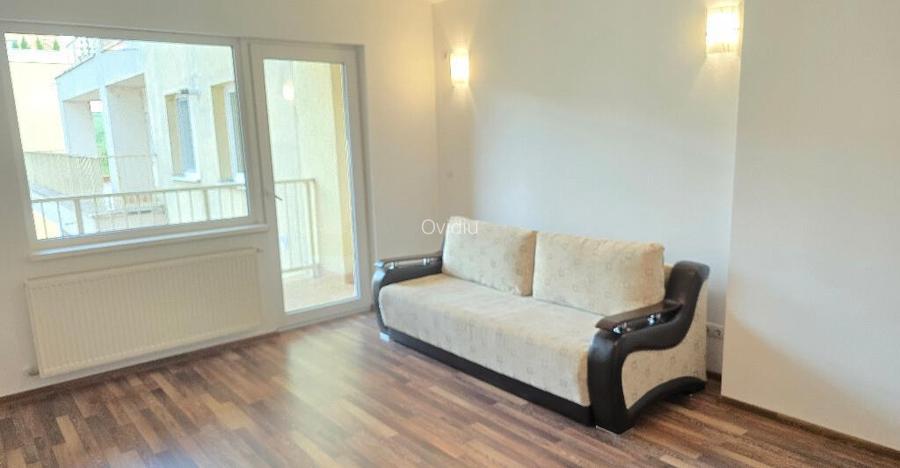 Vand apartament cu 2 camere decomandat in Deva, str. Pietroasa, et. 5