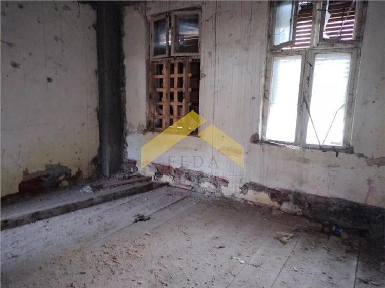 Casa de vanzare zona Parneava - 4