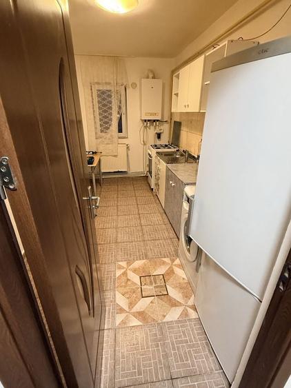 Inchiriez Apartament 2 cam decomandat mobilat 50m2 zona Poitiers - 3