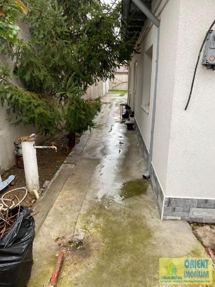 De vanzare casa 3 camere, renovata, zona Coiciu - 12