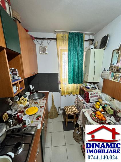 Apartament 3 camere – Str. Viforului, etajul 2, poziționat semi-central - 6