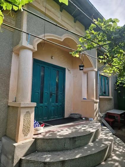 Casa de vanzare cu teren generos 910 mp Tulcea, zona Big 23 August - 2