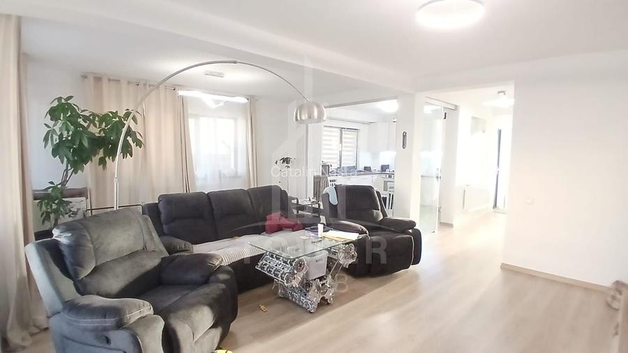 Duplex luminos pe 2 niveluri, teren 300 mp | zona Cartierul Arhitectilor