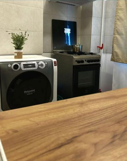 Inchiriez apartament in zona Palas - 1