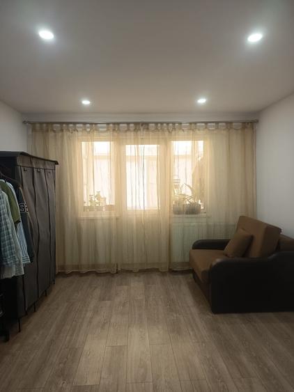 Proprietar vand apartament 3 Camere Complet Renovat Mioritei/ Stefan cel Mare - 11