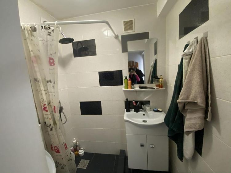 Inchiriez apartament 2 camere - 5