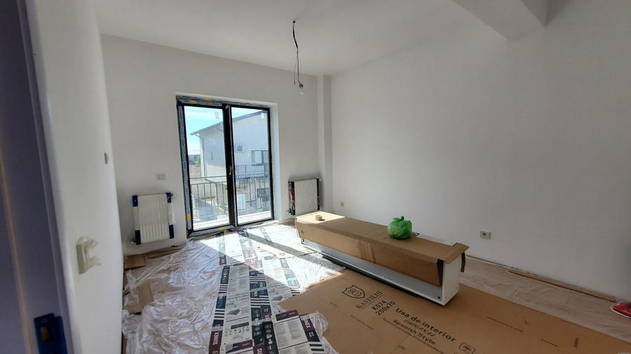 Duplex cu 4 camere cu Canalizare în Haliu