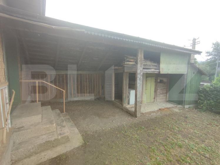 Casă cu 4 camere cu Teren 2610 Mp în Central