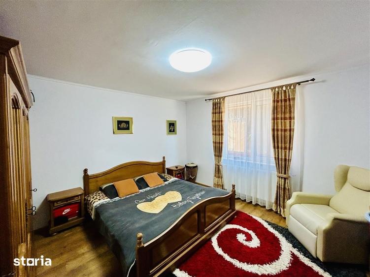 Casă cu 3 camere cu Teren 493 Mp în Central