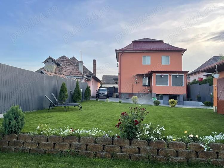 Casă cu Teren 500 Mp în Central
