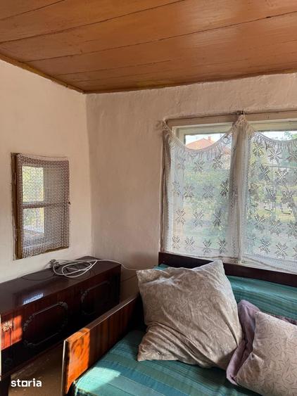 Casă cu 2 camere cu Teren 1029 Mp în Răsuceni