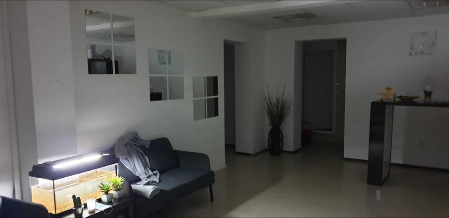 Apartament cu 4 camere decomandat în Cotroceni