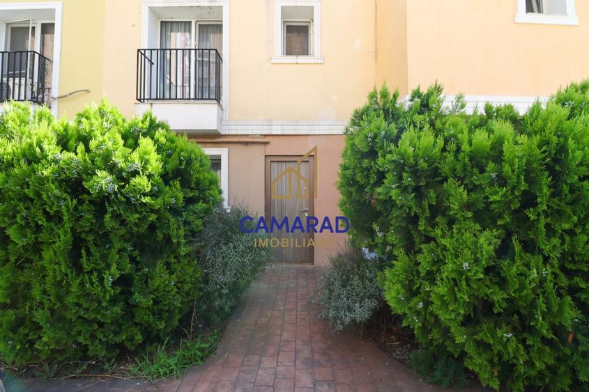 Casă cu 3 camere cu Piscina în Tunari