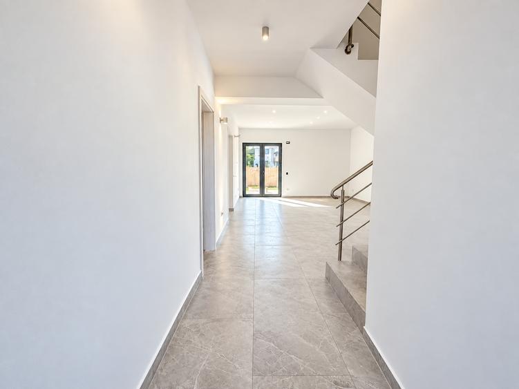Casă de vânzare nouă individuală, 4 camere, 3 băi - 400 mp – Berceni - La cheie - 6
