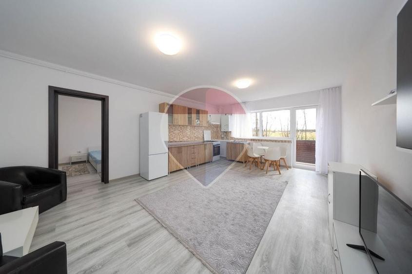 Apartament cu 2 camere semidecomandat în Sânpetru
