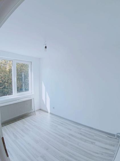 Apartament cu 3 camere decomandat în Ultracentral