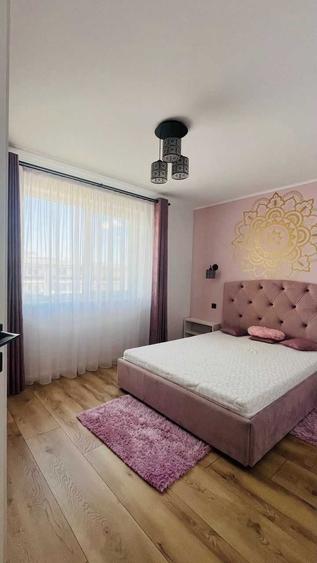 Apartament cu 3 camere decomandat în Florești