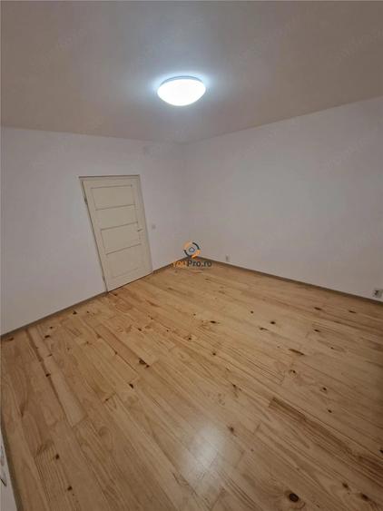 Casă cu 3 camere cu Teren 100 Mp în Moșnița Nouă