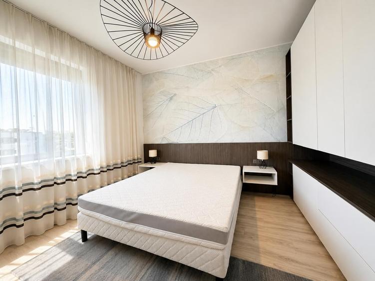 Apartament cu 2 camere semidecomandat în Băneasa