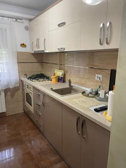 Vand apartament 2 camere - 2