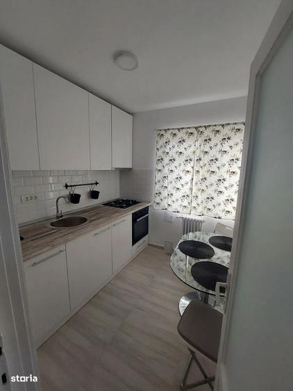 Apartament cu 2 camere decomandat în Gara de Nord