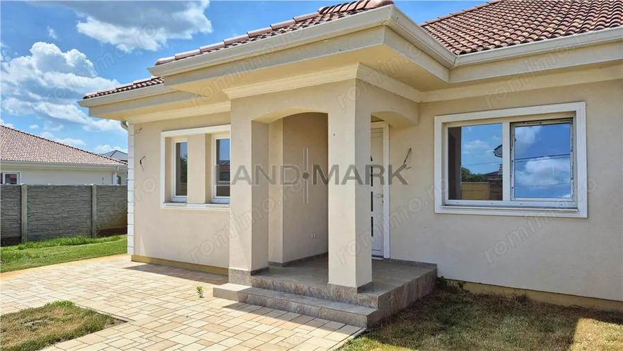Casă cu 4 camere cu Teren 422 Mp în Central