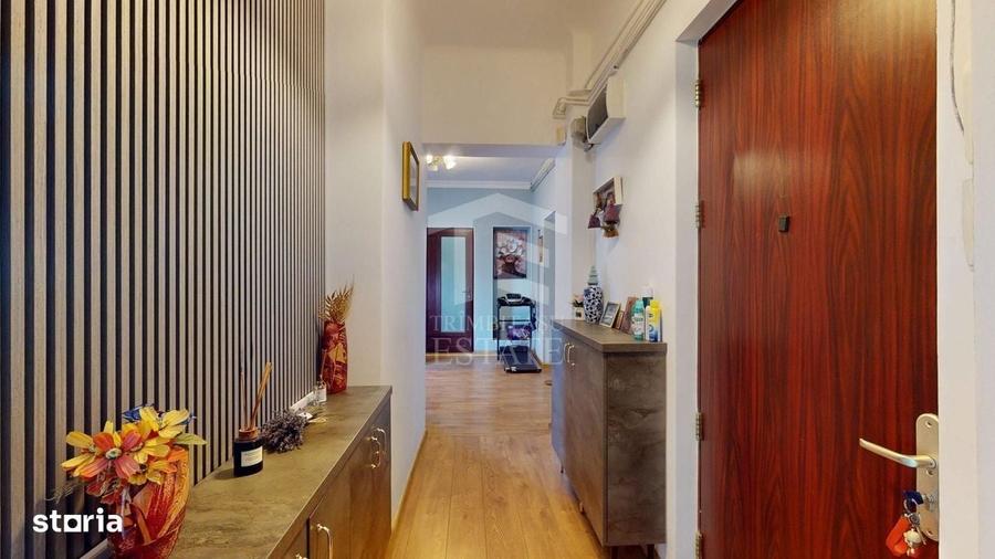 Apartament cu 3 camere decomandat în Romană