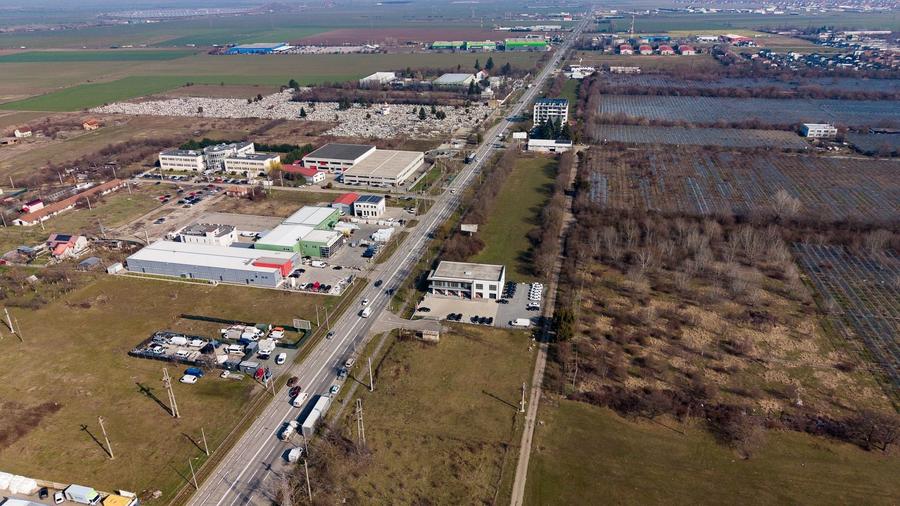 Teren Construcții intravilan de 2251 mp, în Grădiște