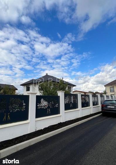 Casă cu 6 camere cu Teren 1000 Mp în Platou