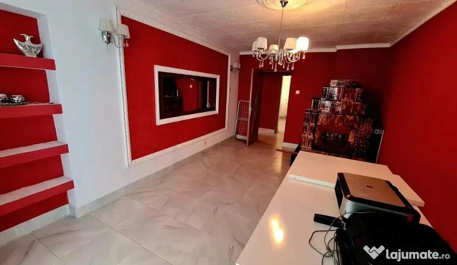 Apartament cu 3 camere în Moneasa