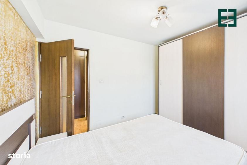 Apartament cu 4 camere semidecomandat în Micălaca