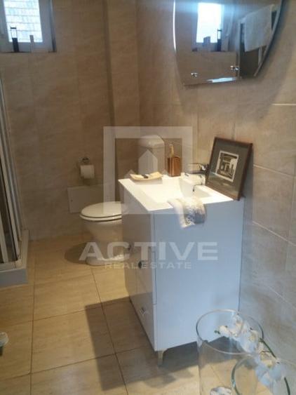 Casă individuală cu 7 camere cu Canalizare în Gheorgheni