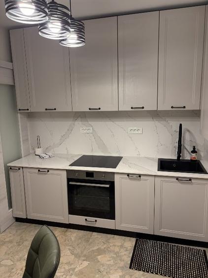 Apartament cu 3 camere decomandat, mobilat în Bălcescu