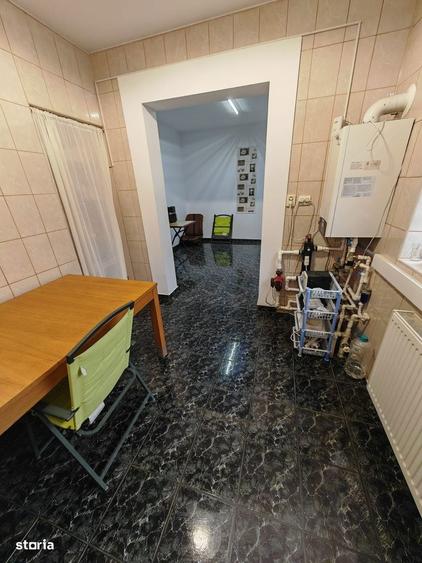 Casă cu 5 camere cu Teren 191 Mp în Central