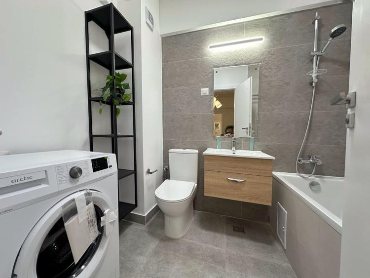 Apartament cu 2 camere decomandat, mobilat în Parcul Carol