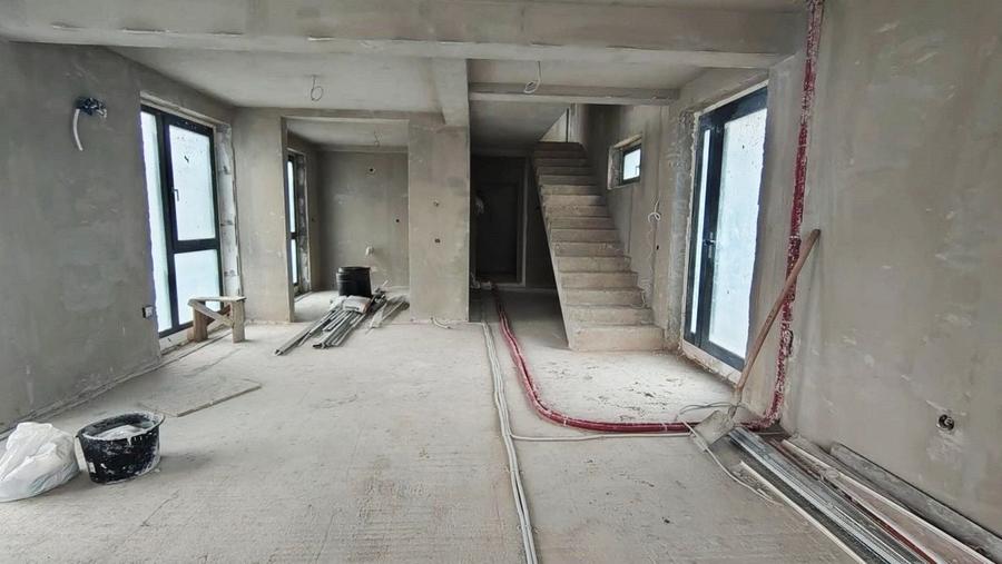 Case noi, cuplate, P+E, 130 mp utili/casa mp , curte, gradina, Europa - 4