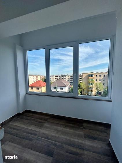 Garsoniera cocheta in bloc de apartamente, zona Centrul Civic! - 11