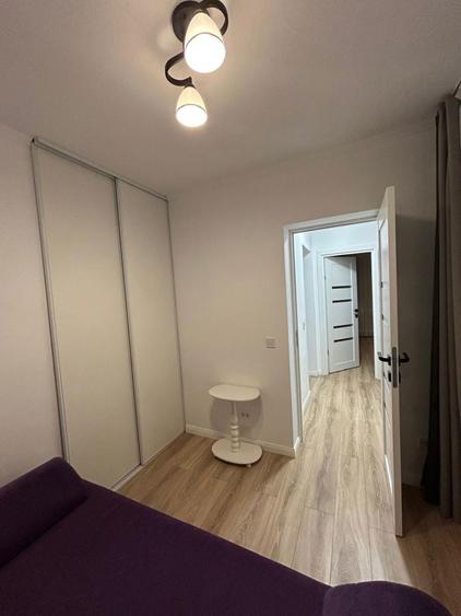 Apartament de inchiriat, cu doua camere, decomandat , 50mp - 4