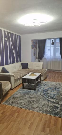 Se vinde apartament cu 3 camere - 6